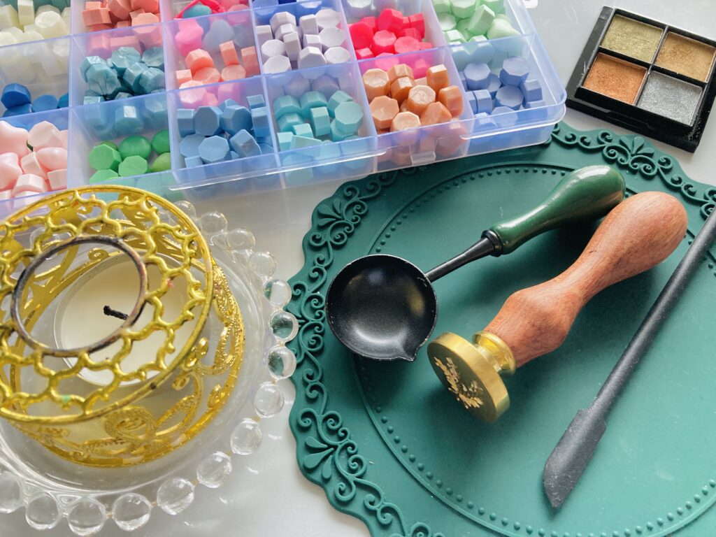 スプーンとワックス炉を使うときの道具